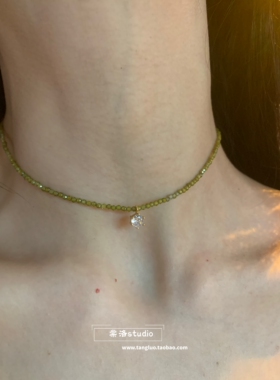 棠洛 「绿野情书」巨显白的橄榄绿尖晶石choker颈链女串珠锁骨链