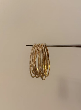 ins欧美风金色迷你珠弹力多层手链女小众多条叠戴手串辣妹手饰品