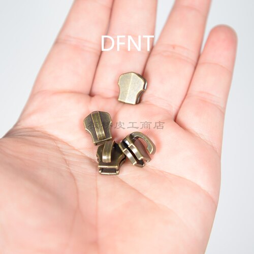 正品YKK/3号/5号/金属拉链配件◆青古铜/拉链头/黄铜拉链专用拉头 - 图2