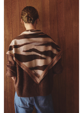 MONSECRET复古大方巾披肩围巾