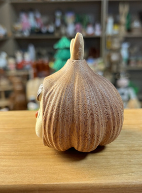 金丝檀多妹摆件可爱蒜头脸是榉木水果可爱实木摆件创意可爱送朋友