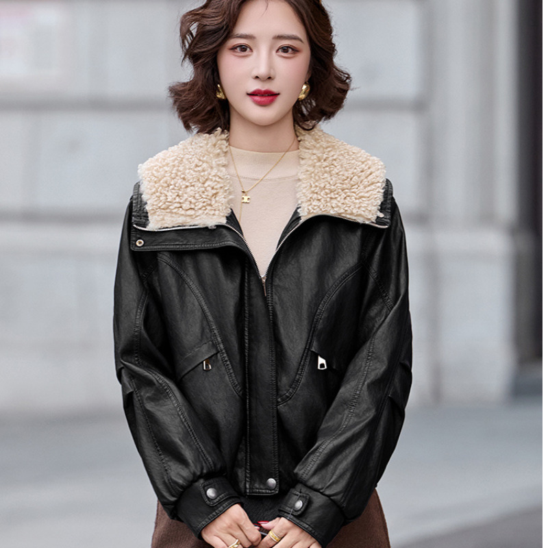 加绒加厚皮衣外套女短款2025冬新款大翻领羊羔毛拼接保暖复古上衣,淘宝优惠券,粉丝福利购,淘宝优惠卷