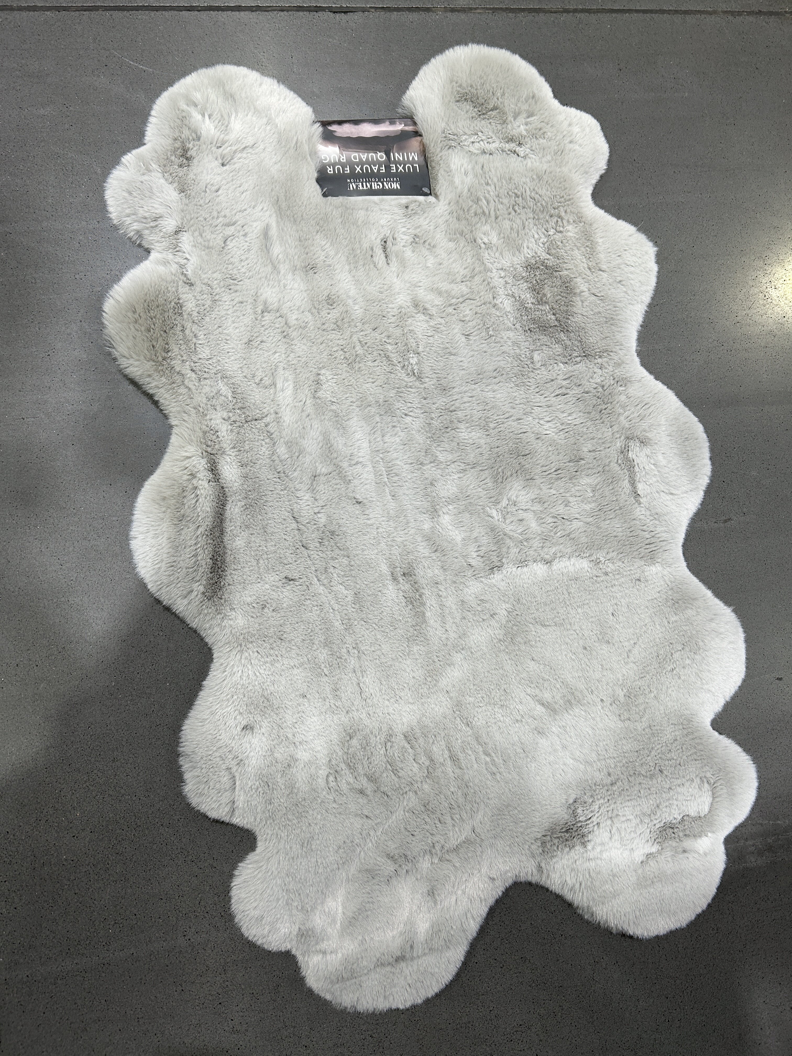 Costco仿兔毛地毯客厅卧室床边毯地垫轻奢人造毛皮地毯60x93cm