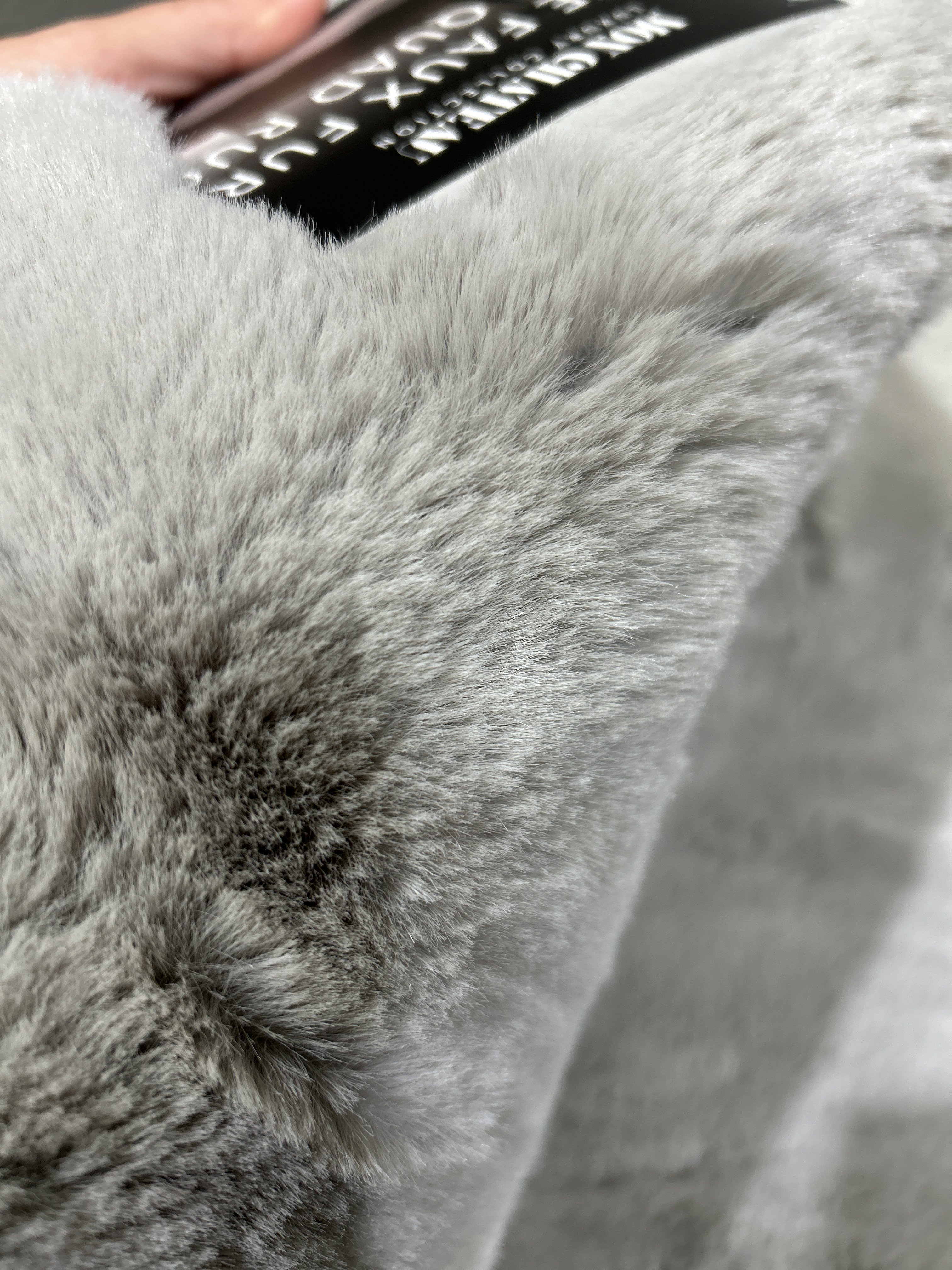 Costco仿兔毛地毯客厅卧室床边毯地垫轻奢人造毛皮地毯60x93cm