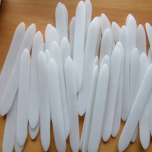 专业进口尼龙赛璐璐中阮正三角拨片月琴柳琴弹片拨子大阮小阮包邮 - 图1
