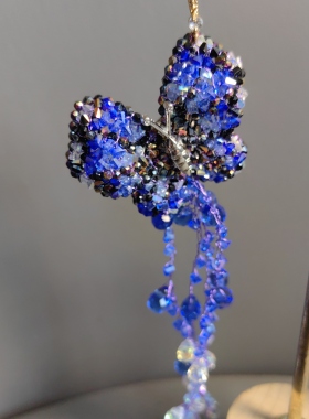 《晶蝶漫舞》微丝密镶蝴蝶耳环百搭精致流苏款2026年新款宴会气质