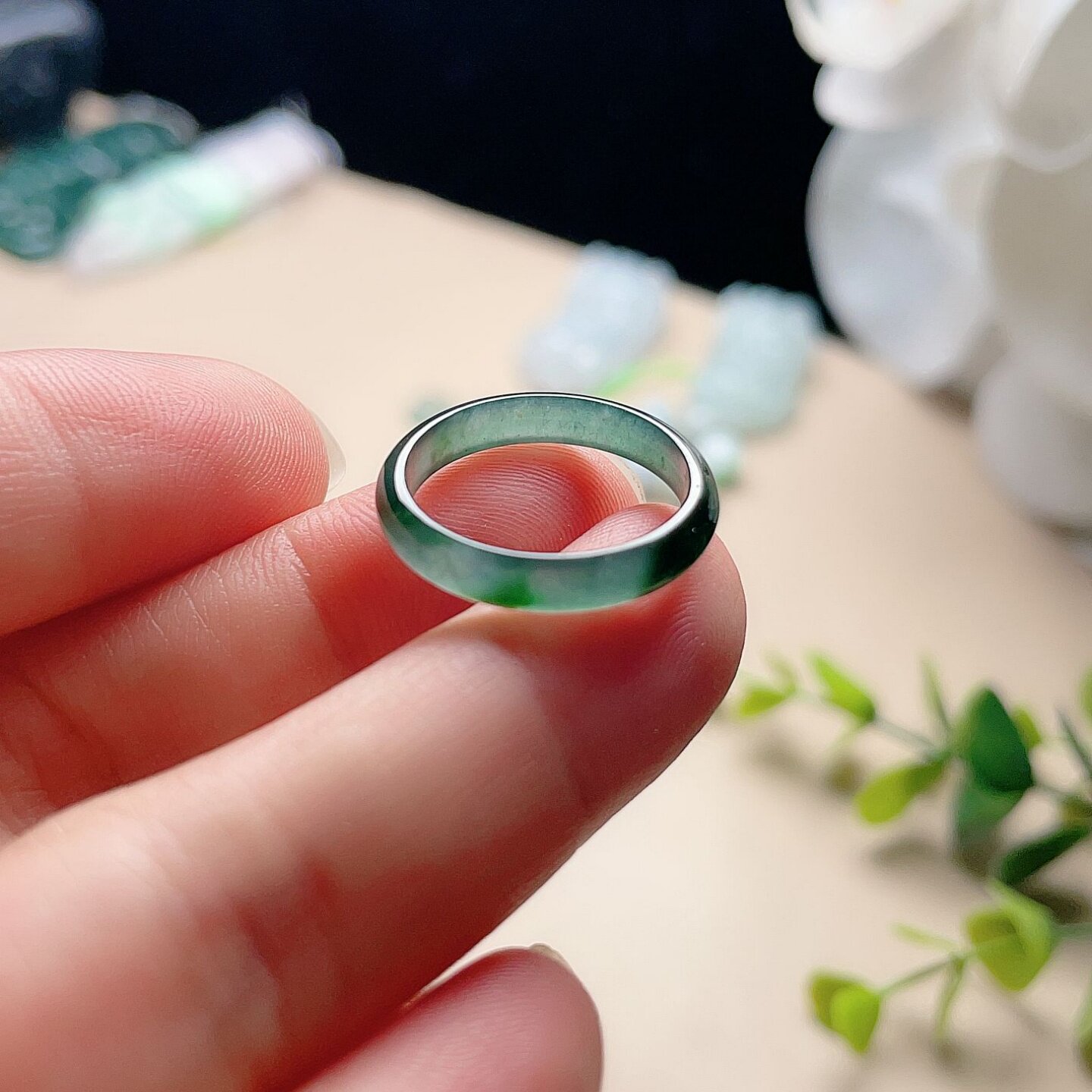 Natural jade ice ring blue green spicy green fresh