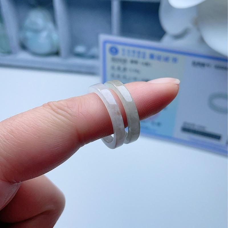 天然A货翡翠乳白方戒指缅甸老坑淡绿直边玉指环平口幸运圈秀气 - 图3