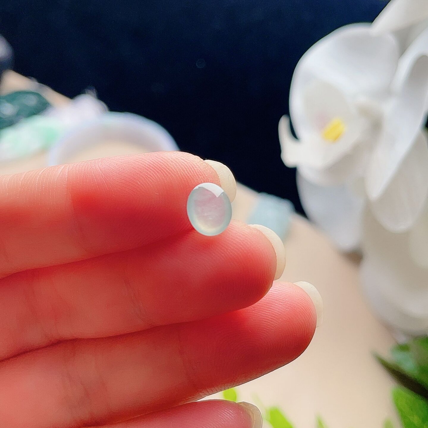Natural jade ice seed oval small egg surface sweet water green