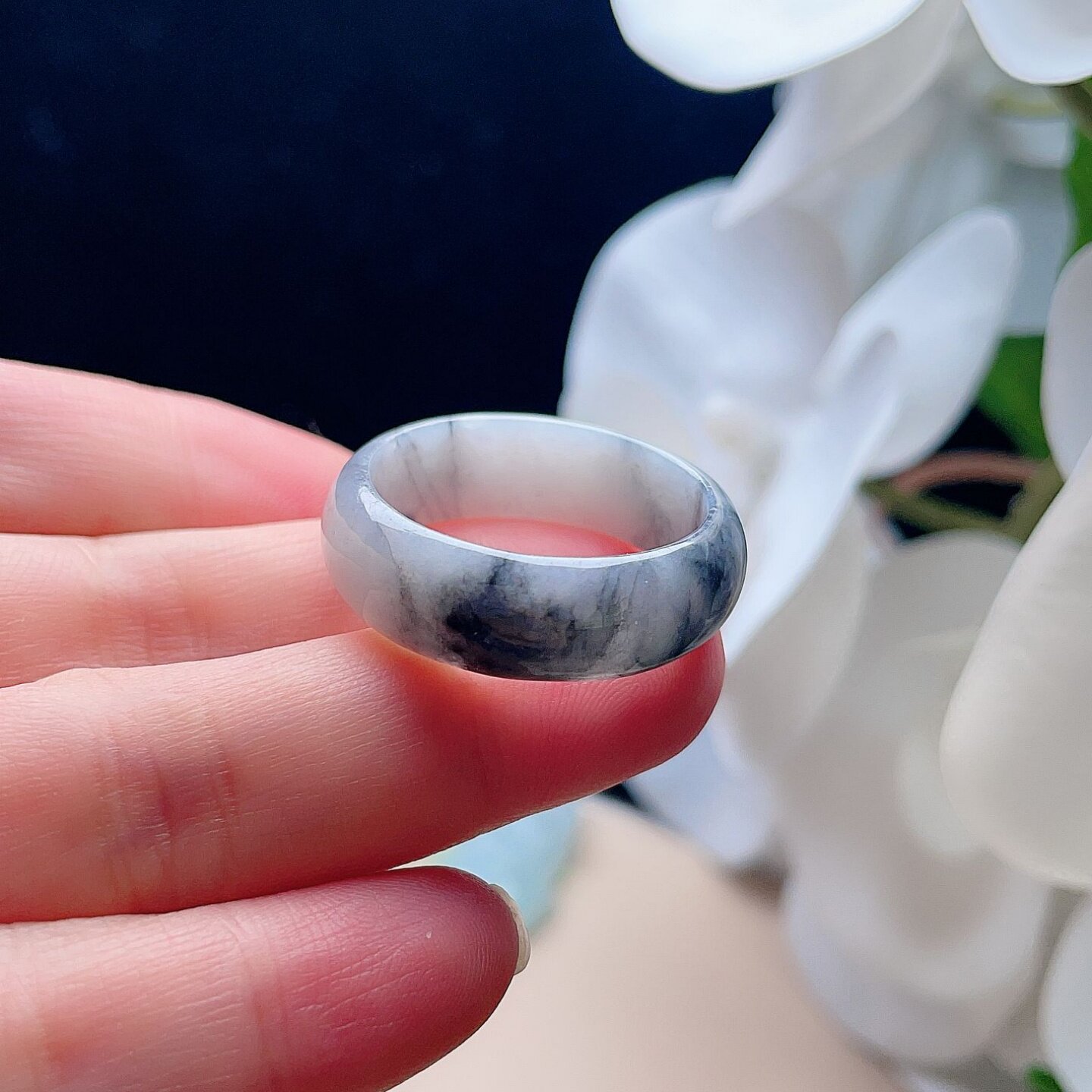 Natural jadeite wide-brimmed ring with milky white and black chicken mood