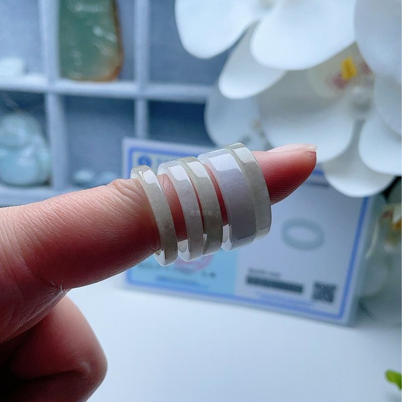 天然A货翡翠乳白方戒指缅甸老坑淡绿直边玉指环平口幸运圈秀气 - 图2