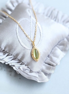 日系风绿水晶椭圆吊坠 绿色复古镀金潮项链水晶锁骨链女厂家