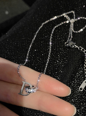 高级爆款夏季字母D钛钢锁骨链女