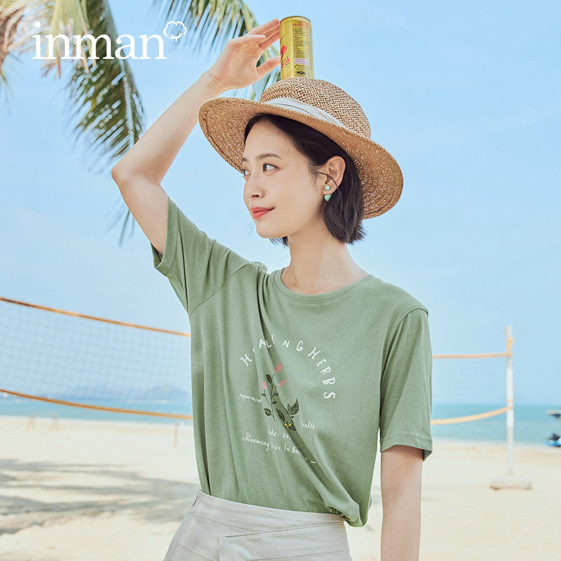  茵曼田田极客T恤