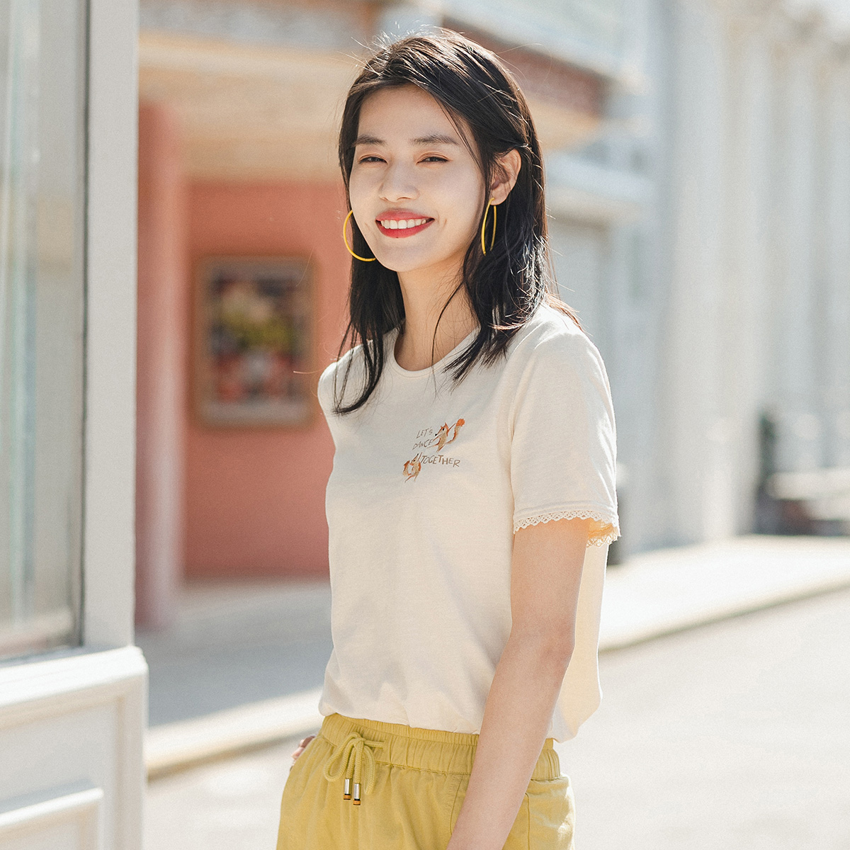  茵曼田田极客T恤