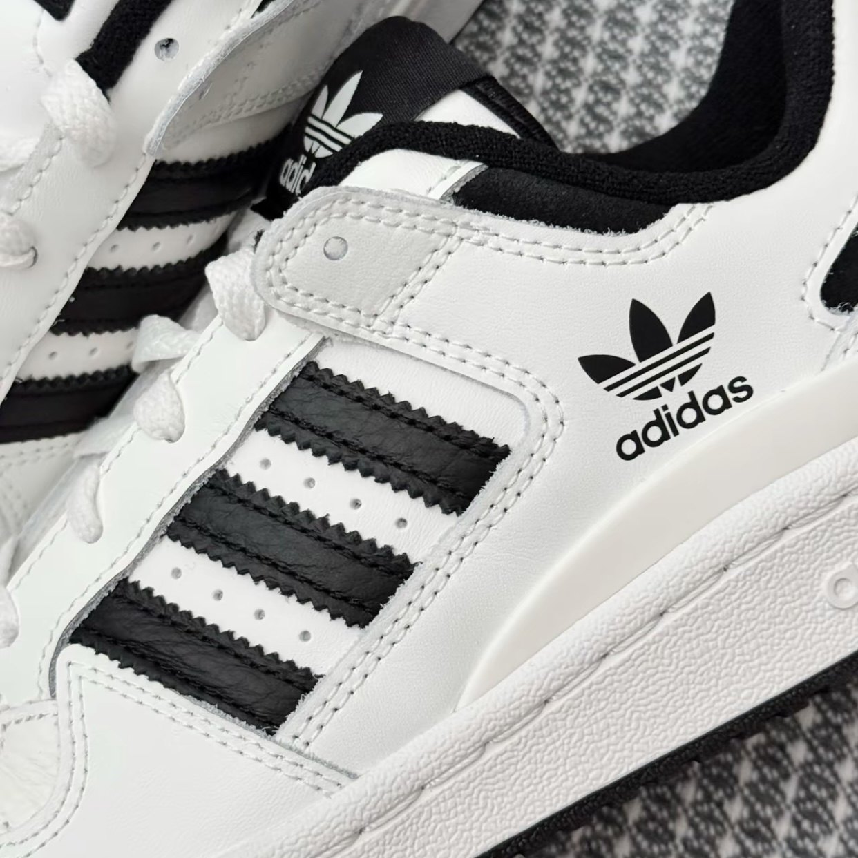 Adidas Forum Low阿迪达斯三叶草男女运动复古休闲板鞋IH7830,淘宝优惠券,粉丝福利购,淘宝优惠卷