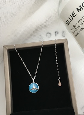 梦幻蓝色圆形森系轻奢礼物锁骨链