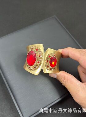 水晶祖母绿保色电镀新款宝石手环