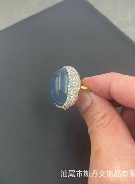 轻奢点石饰品戒指新款变色香风