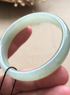 天然证书和田玉手镯