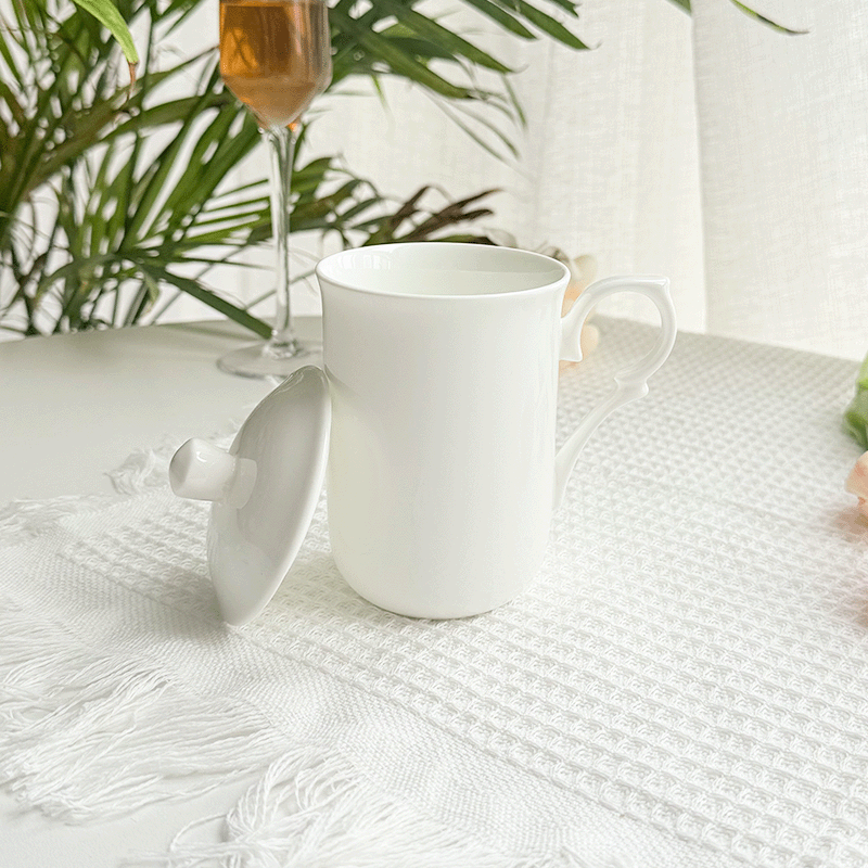 2025新款纯白大容量骨瓷杯创意刻字家用陶瓷杯子带盖马克杯水杯 - 图2