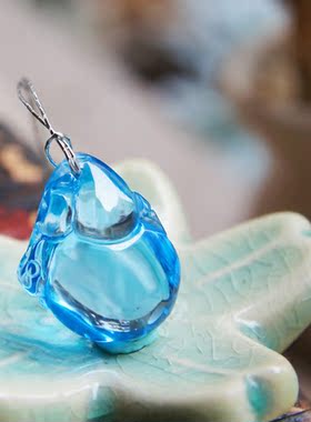 天然托帕石带鉴定证书苏工雕刻