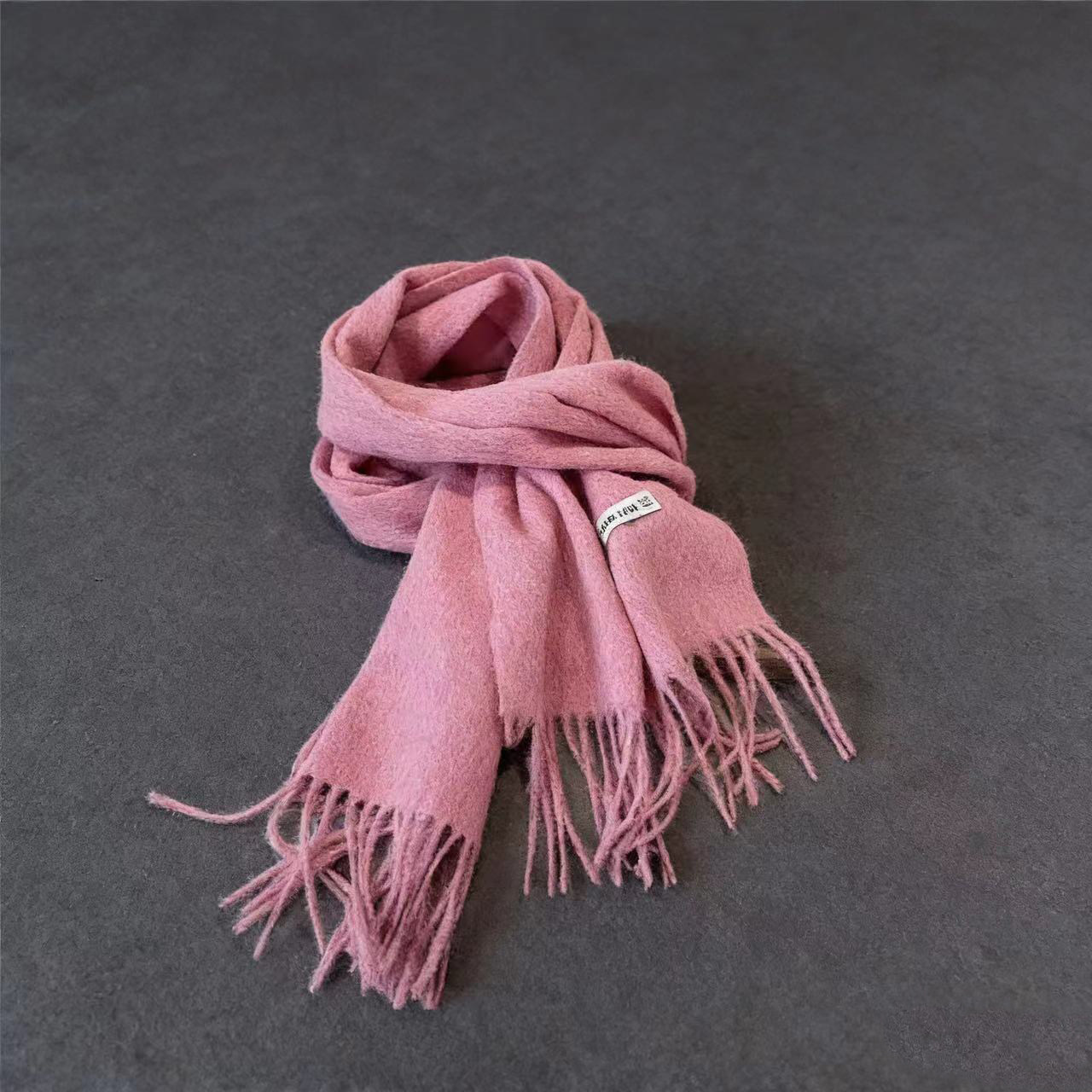 冬日恋歌 100羊毛气质流苏围巾简约高级感好版型造型加分冬季围巾,淘宝优惠券,粉丝福利购,淘宝优惠卷