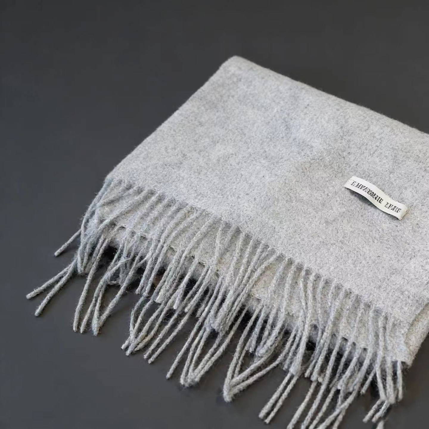 冬日恋歌 100羊毛气质流苏围巾简约高级感好版型造型加分冬季围巾,淘宝优惠券,粉丝福利购,淘宝优惠卷