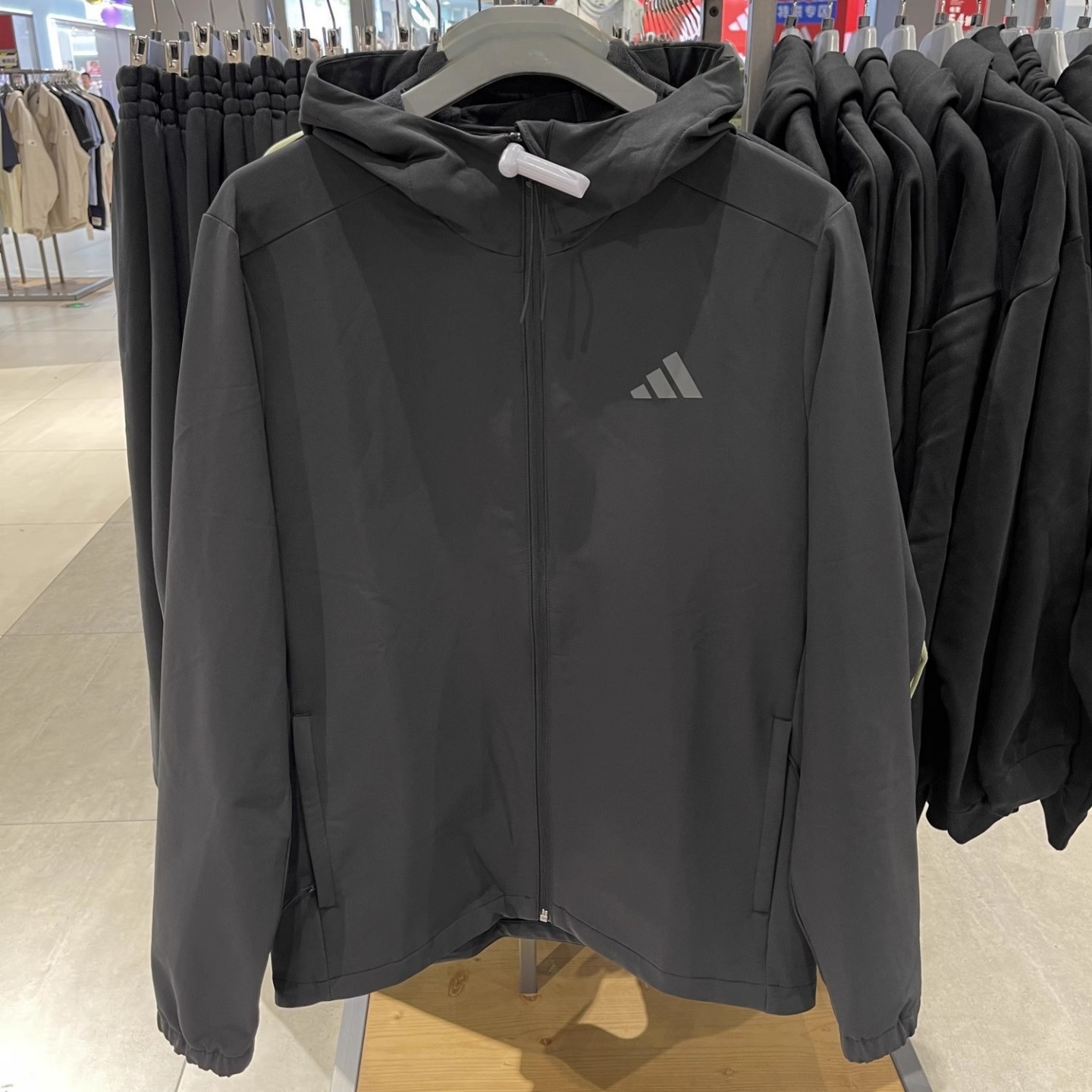 Adidas 阿迪达斯 男女户外运动休闲连帽夹克外套 KF5222 KF5227,淘宝优惠券,粉丝福利购,淘宝优惠卷