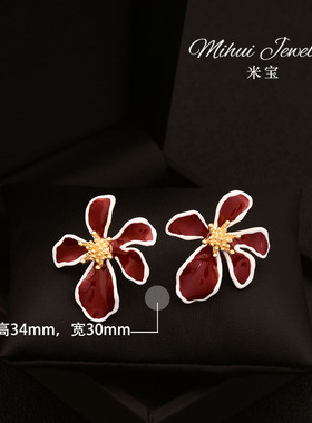 设计师款优雅红色鸢尾花胸针旗袍高级感别针夏季领口防走光小扣针