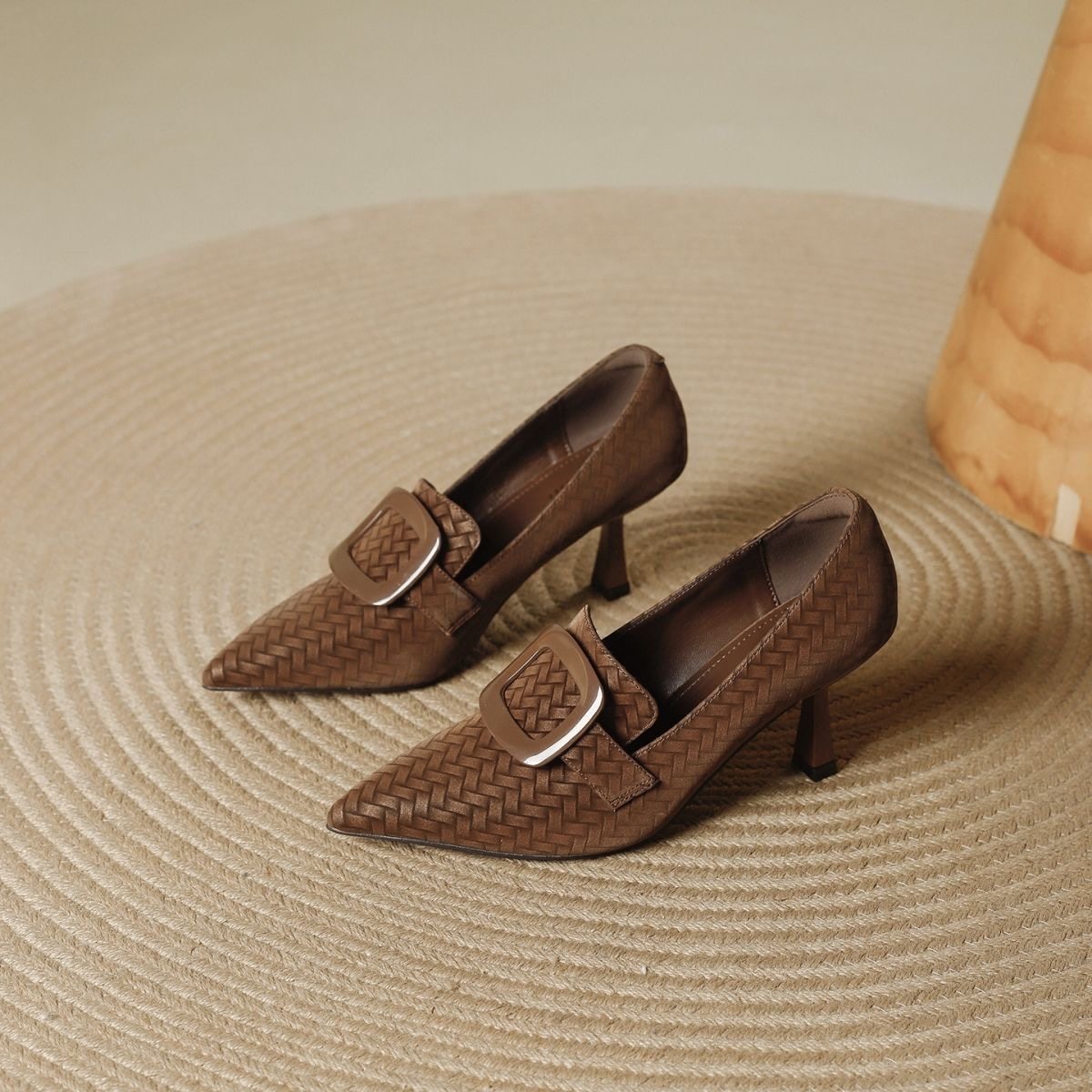 方扣深口单鞋子女2026年春季新款尖头细跟高跟鞋牛皮编织大码鞋子,淘宝优惠券,粉丝福利购,淘宝优惠卷