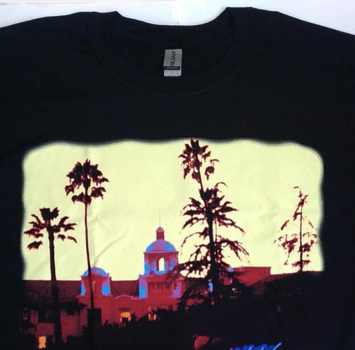 現貨THE EAGLES Hotel California 英國官方乐队短袖T恤Shirt - 图1