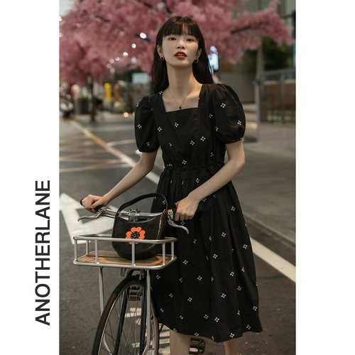 Летний приталенный корсет, длинное платье, квадратный вырез, свободный крой, цветочный принт, рукава фонарики, с рукавом