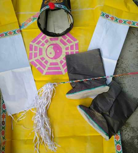 潮汕手工用品 手工艺神袍 吕仙师袍 六壬仙师袍 道士袍纸袍一套 - 图2