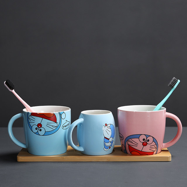 Cartoon ceramic family of three bathroom wash cups