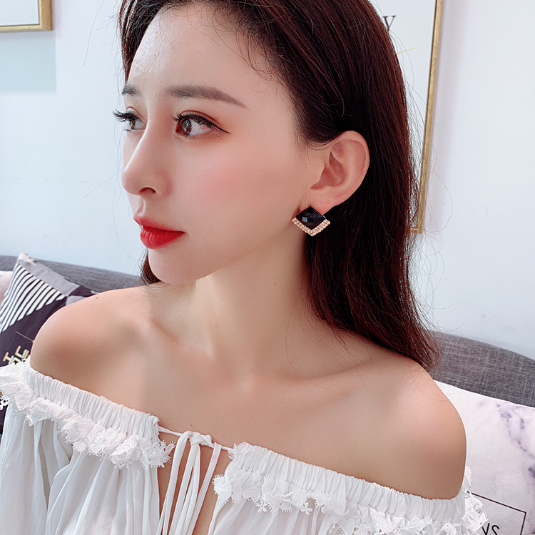 夏季365体育手机在线_365体育投注 点此进入_365体育投注网东大门银针长款耳环气质超仙时尚潮网红耳饰女 2019 韩国 夏季365体育手机在线_365体育投注 点此进入_365体育投注网东大门银针长款耳环气质超仙时尚潮网红耳饰女 2019 韩国