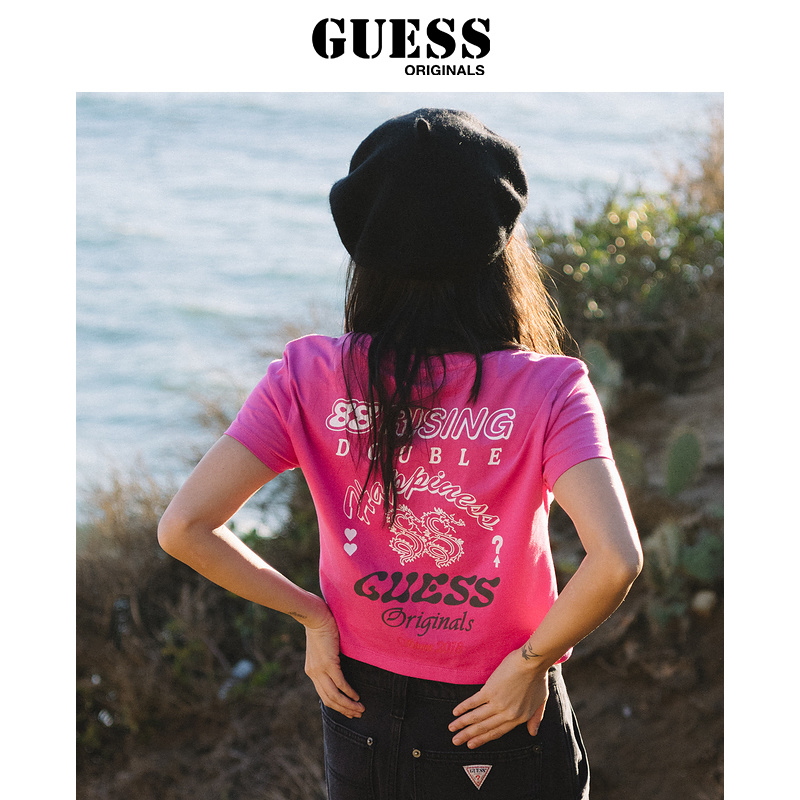 GUESS Originals x 88rising胶囊系列女短袖T恤-W3PI71K2Q40 - 图1