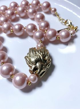 双面狮子头粉色琉璃珍珠短款项链