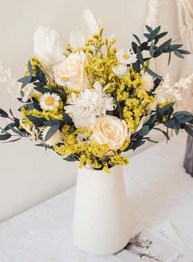 永生玫瑰尤加利干花花束网红摆件真花满天星绣球水晶草家居装饰