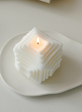 【英国梨小苍兰魔方香薰蜡烛】
