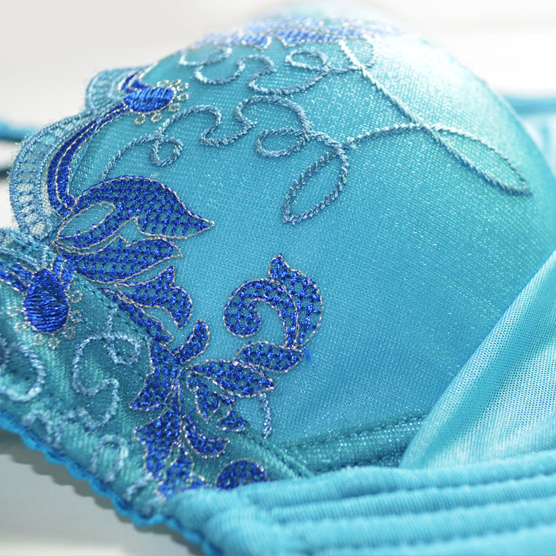 女士质感蕾丝收副乳调整型美胸厚杯 依妮莎蒂文胸