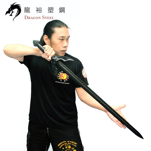 台湾龙裕塑钢抗战屠龙刀道具练习武术兵器车载防身神鹰剑龙剑鱼 - 图3