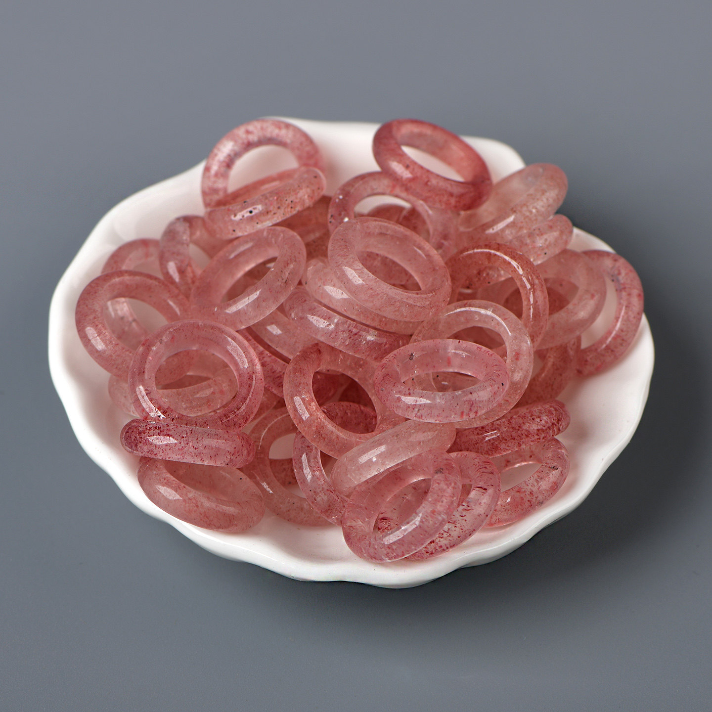 天然水晶白体草莓晶跑环吊坠DIY手工饰品配饰串珠手串项链高品,淘宝优惠券,粉丝福利购,淘宝优惠卷