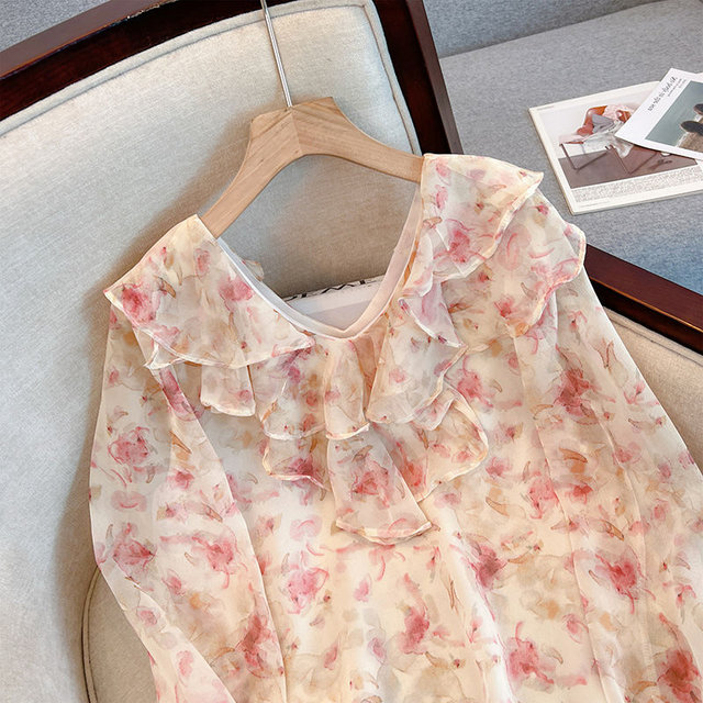 ເສື້ອຢືດ Chiffon ພິມເສື້ອ bell sleeves niche