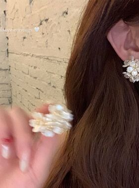 法式超仙白色茉莉花朵耳圈女轻奢小众高级感耳饰耳环显脸瘦耳钉