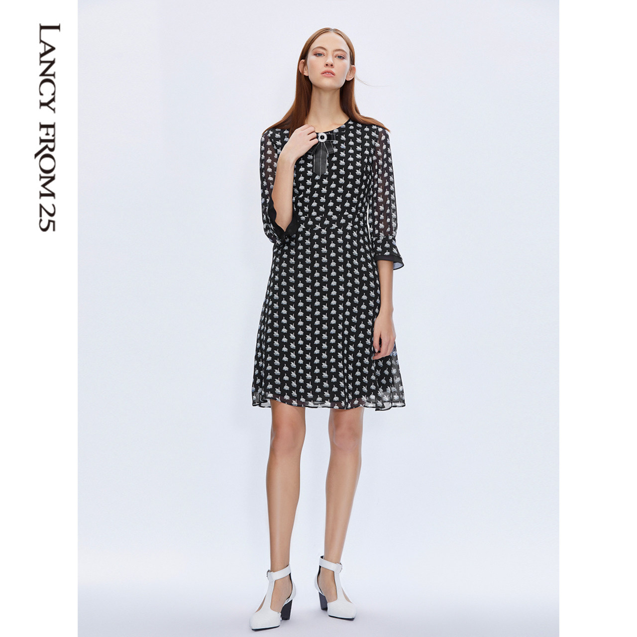 朗姿2020年春季新款宽松显瘦连衣裙 朗姿连衣裙