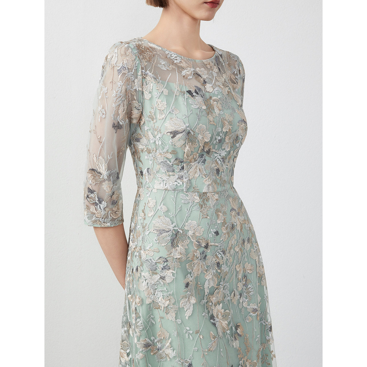 朗姿重工蕾丝刺绣法式礼服2024年春季新款高级感连衣裙气质裙子女,淘宝优惠券,粉丝福利购,淘宝优惠卷