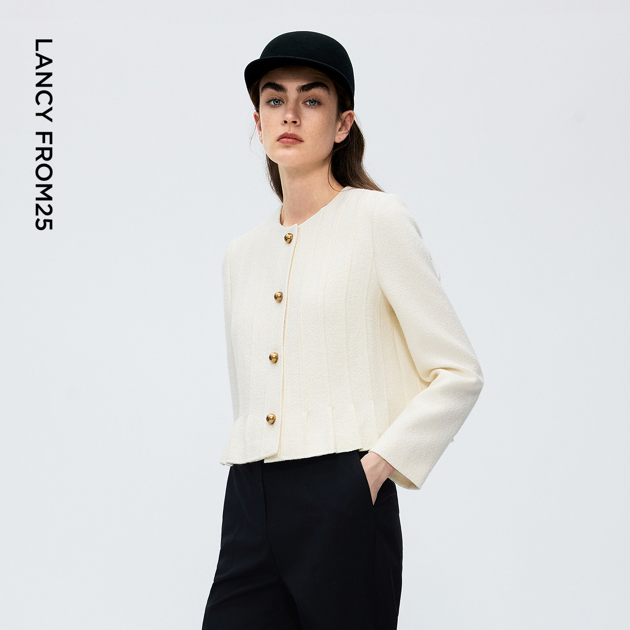 朗姿法式圆领白色小香风短外套女设计感鱼尾下摆2025年冬季新款,淘宝优惠券,粉丝福利购,淘宝优惠卷