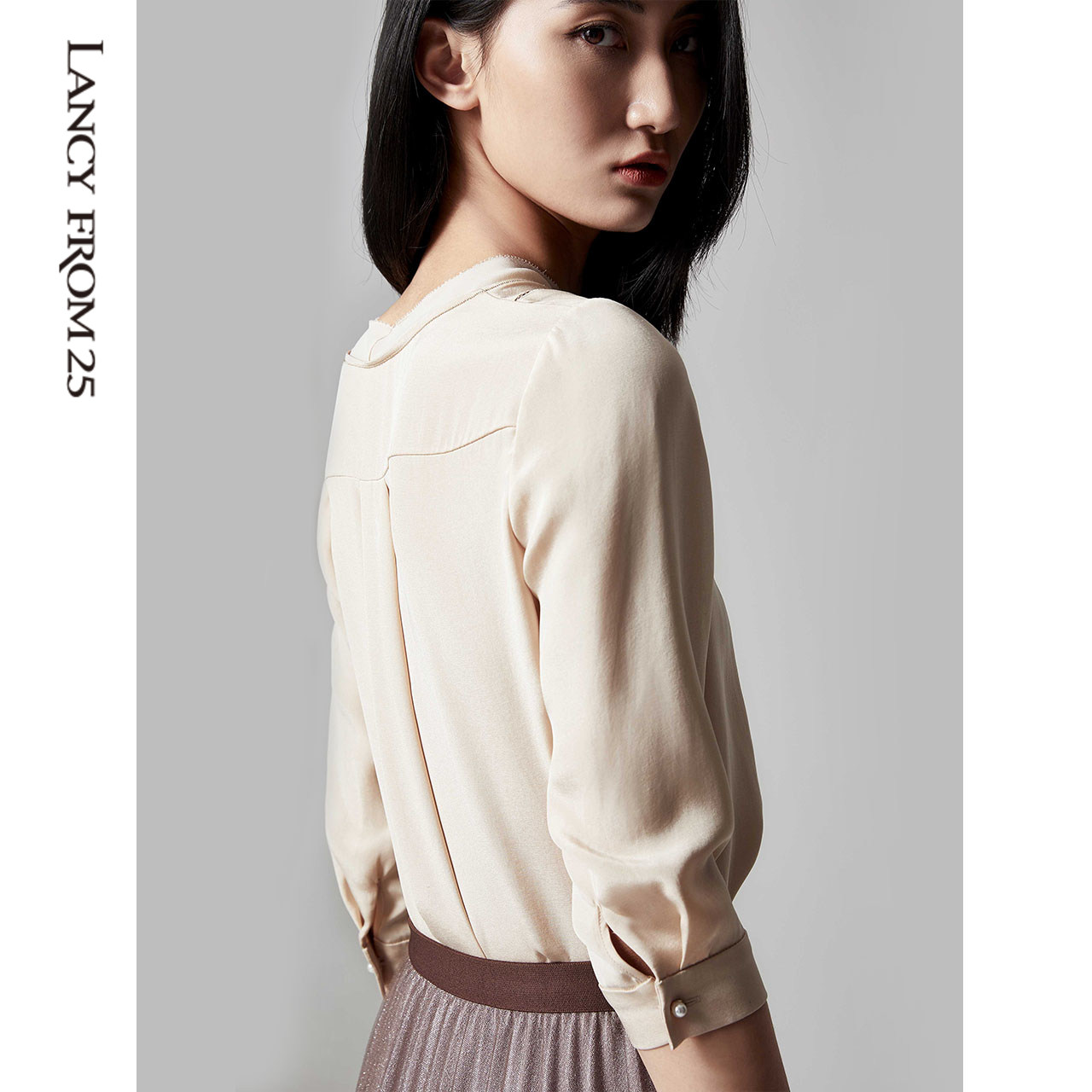 朗姿2020年夏季新款百搭v领衬衫 朗姿衬衫