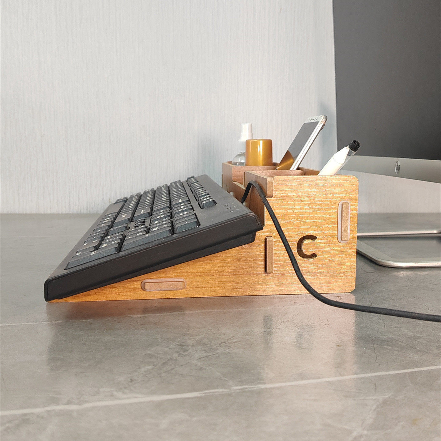 72511新品桌上好物单层键盘增高架倾斜15度收纳办公桌工位置物架,淘宝优惠券,粉丝福利购,淘宝优惠卷